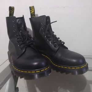 1460 Dr. Martens